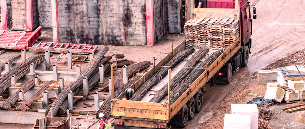 transporte-de-cargas-de-construcao-civil