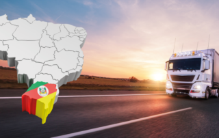 A imagem mostra ao lado direito um caminhão branco em uma estrada, rumo ao Rio Grande do Sul, representando os melhores tipos de cargas na região. Do lado esquerdo tem um mapa do Brasil com o estado do RS destacado pela sua bandeira.